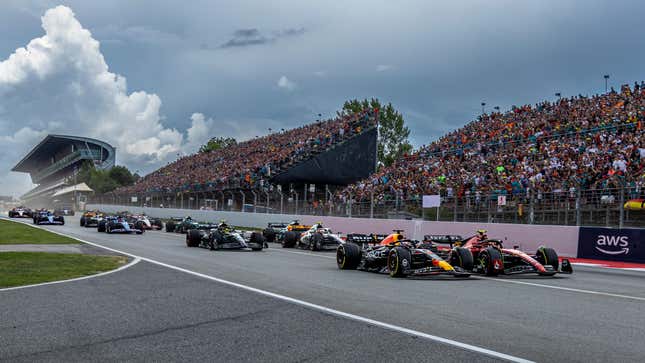Imagem para artigo intitulado Verstappen leva 3º Grand Slam da carreira de F1 no GP da Espanha